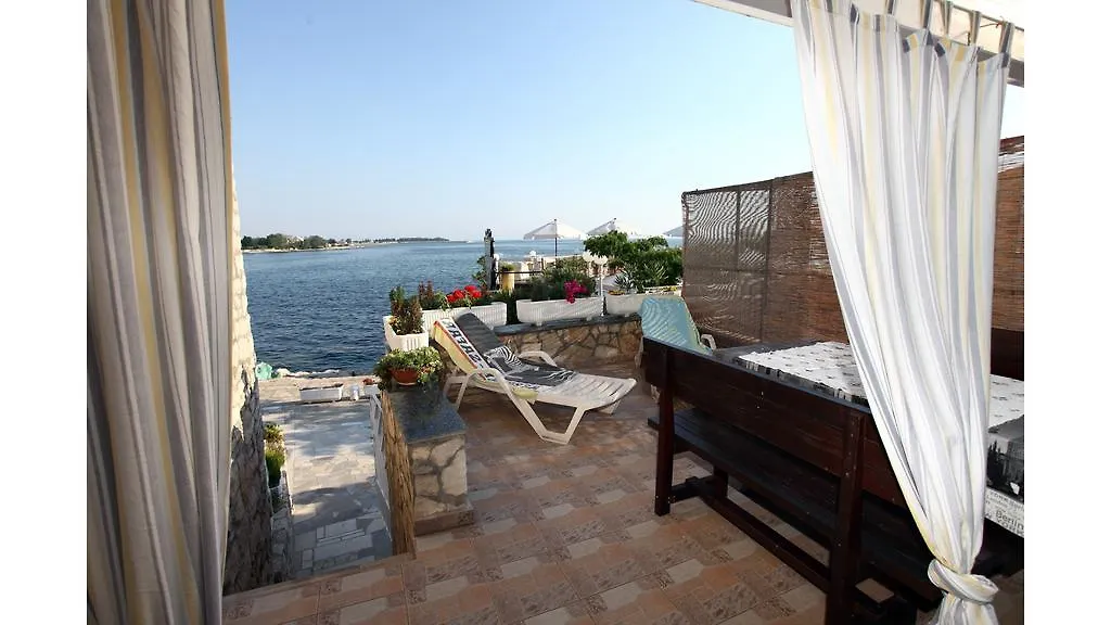 Lovely Apartment Es Umag