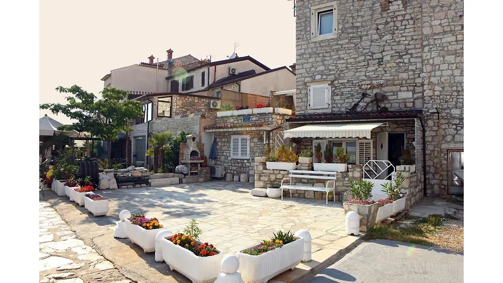 Lovely Apartment Es أوماغ