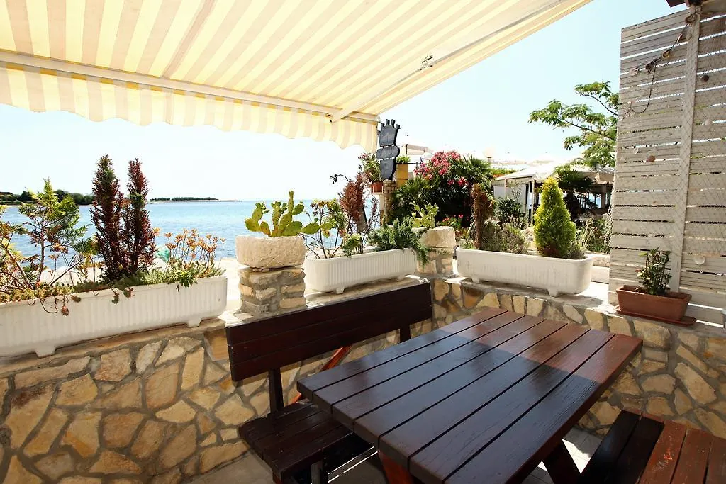 Lovely Apartment Es Umag