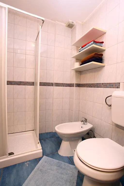 Lovely Apartment Es Umag