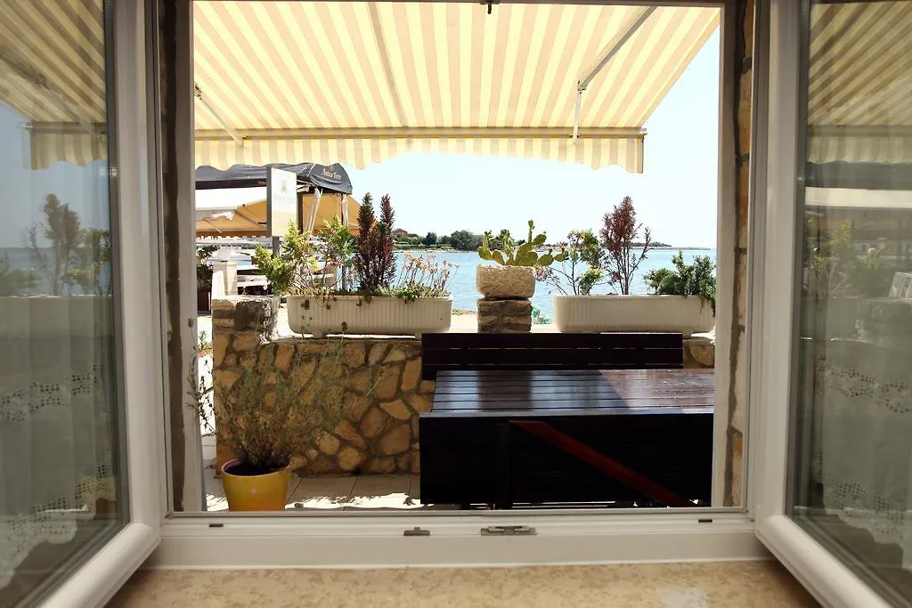 Lovely Apartment Es Umag