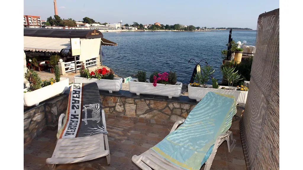 Lovely Apartment Es Umag