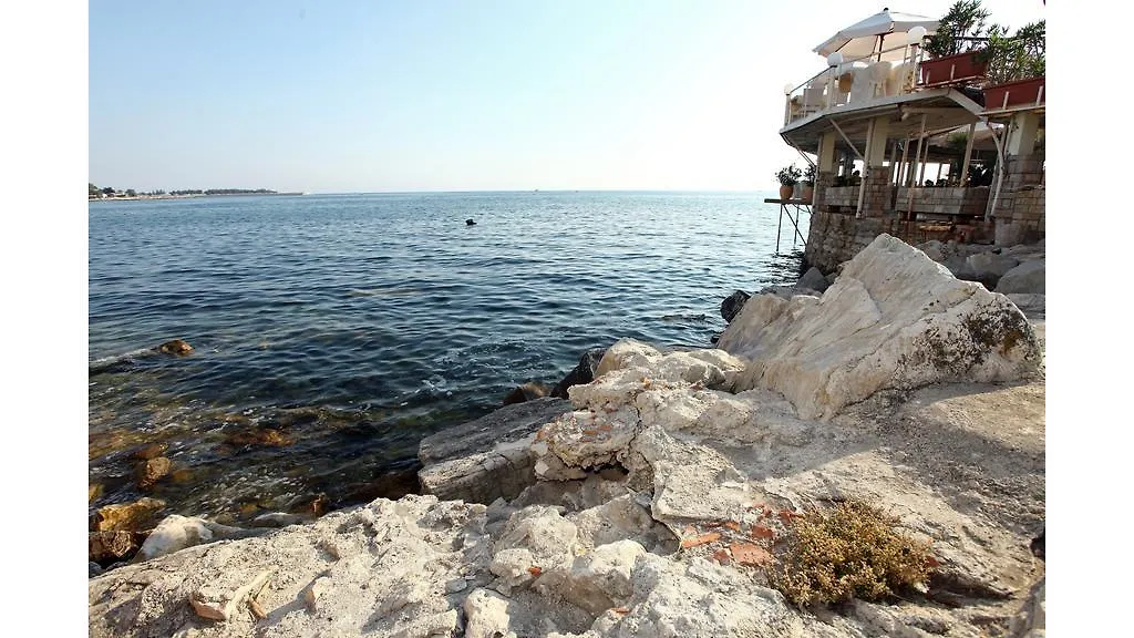 Lovely Apartment Es Umag