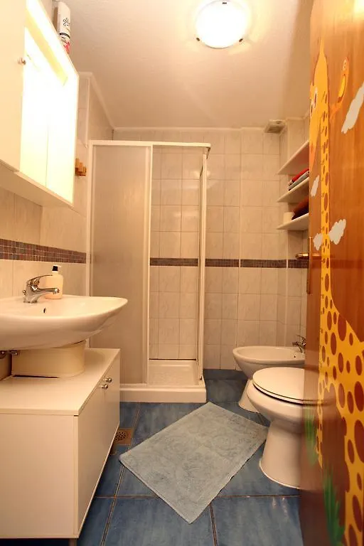 Lovely Apartment Es Umag