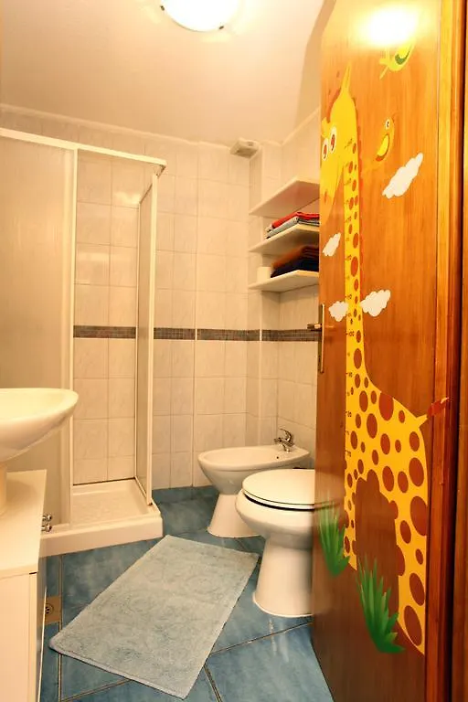 Lovely Apartment Es Umag